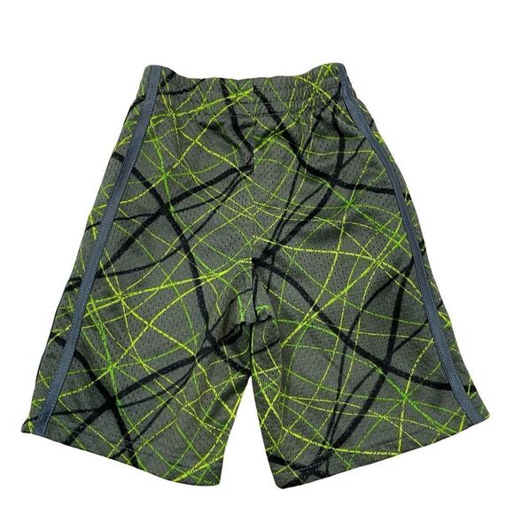 Boys Champion Green, Grey and Black Graphic Print Shorts Size 5 - Picture 2 of 9